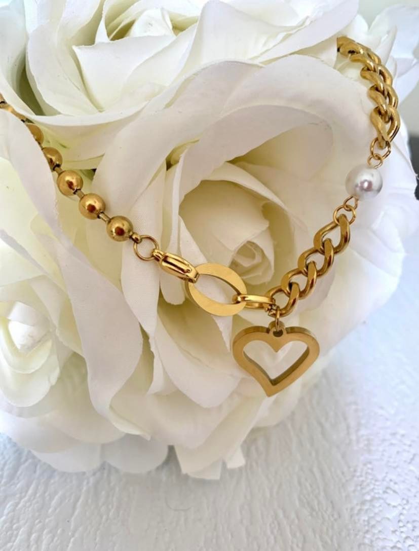 10FFE2AF-BD2D-48EB-A5B0-98A3859D76E7