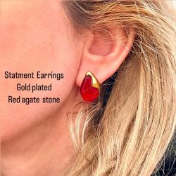 Gold Statment
Red agate stone