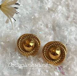 Gold  bondes Earrings