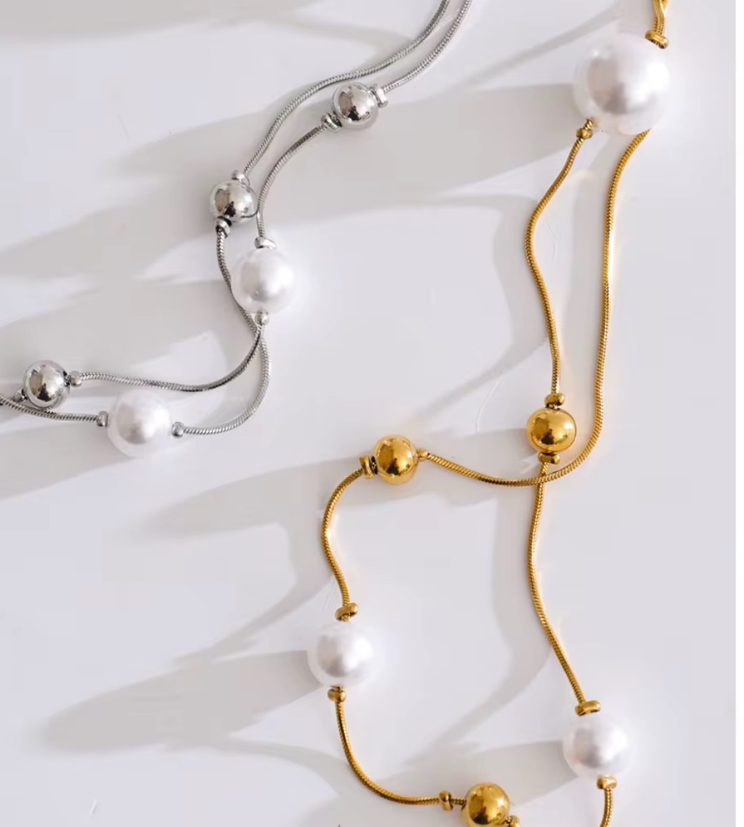 Long Strand pearl necklace